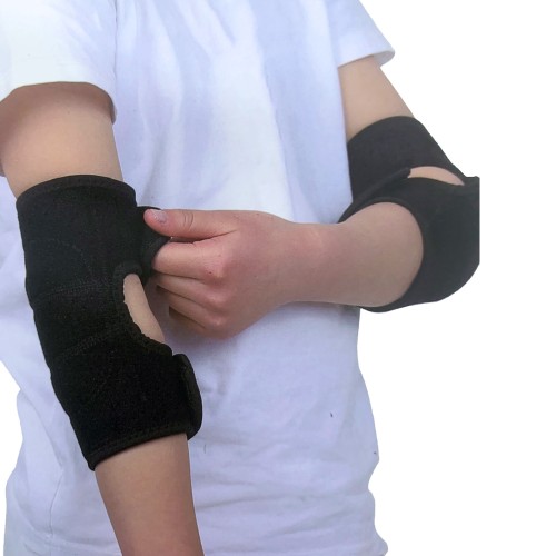 Gomitiera Sport 06860  in tessuto elastico: COMODA e FACILE DA INDOSSARE. 